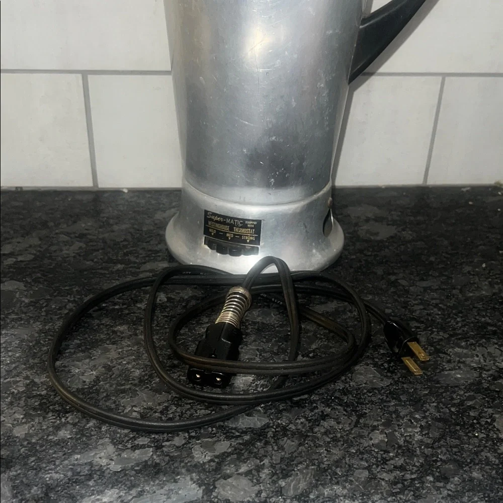 Westinghouse Super-Matic 12 tall coffee pot. This is a RARE FIND.
